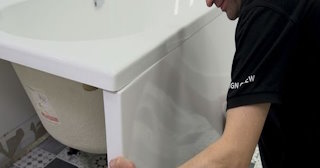 Установка экрана под ванну - цена за работу от 4212 руб. в Благовещенске